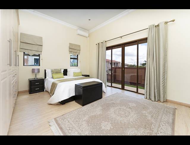 4 BEDROOM HOUSE FOR SALE IN BLUE VALLEY GOLF ESTATE